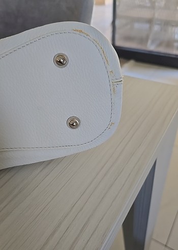 Beyaz Deri Tokalı Kadın Çanta - Görsel 5