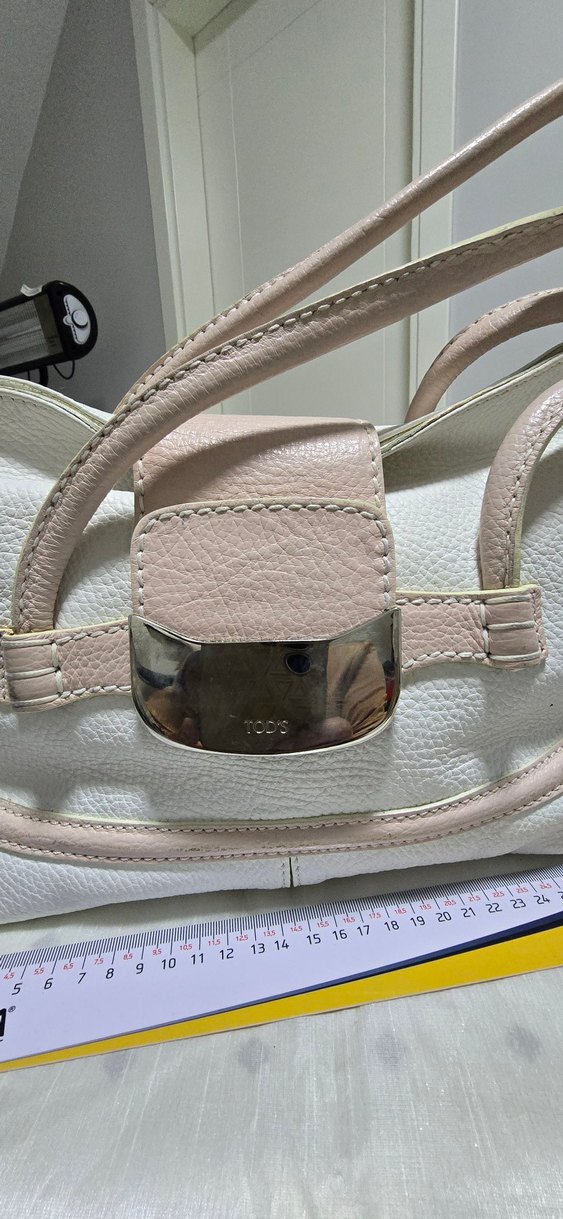 Beyaz Deri Tokalı Kadın Çanta - Görsel 2