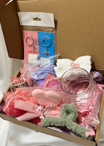 Hediye kutusu bol bol doldu dolu bi kutu - Görsel 2