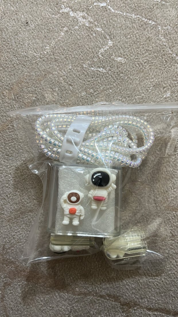 Mor Kalp Detaylı Boncuklu Telefon Aksesuarı - Görsel 3