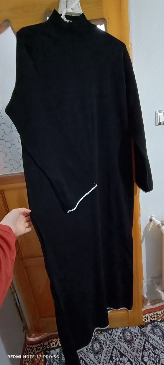 Bej deri çanta ve elbise - Görsel 3