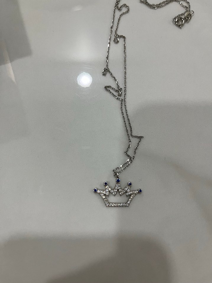 Taç Detaylı 925 Ayar Gümüş Kolye - Görsel 4