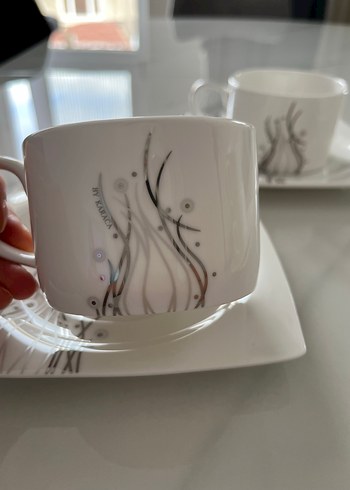 Beyaz Gri Desenli Fincan ve Tabak Seti - Görsel 2