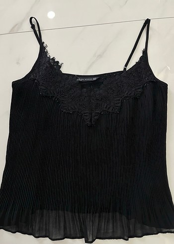 Zara dantel detaylı pliseli askılı bluz - Görsel 4