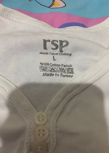 Uzun Kollu Beyaz V Yaka Kız Tişörtü - Görsel 2