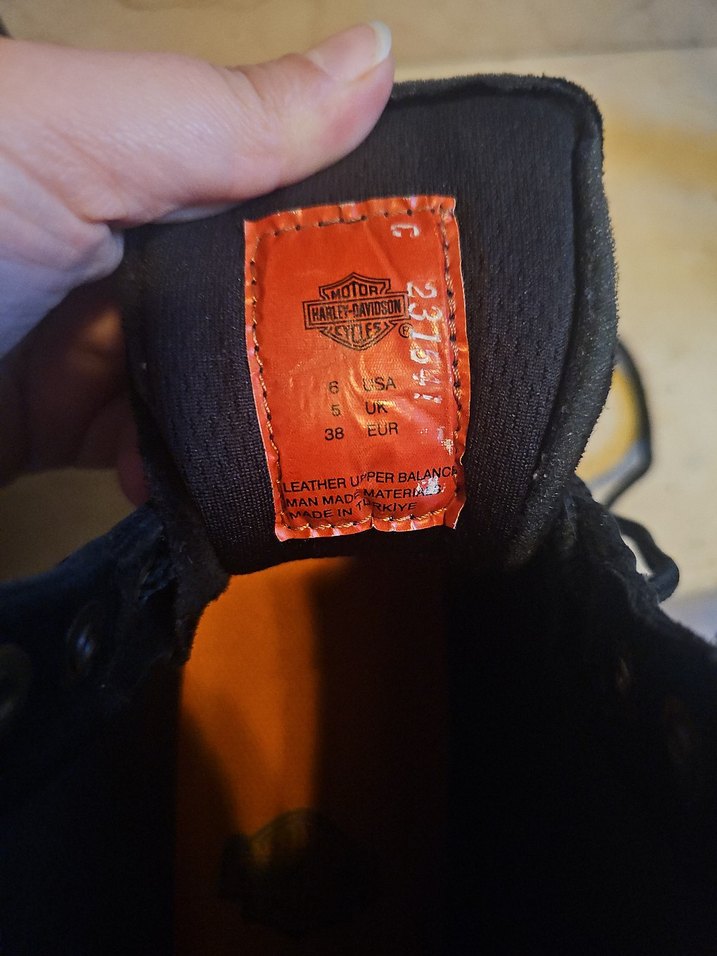 Harley Davidson kadın bot - Görsel 4