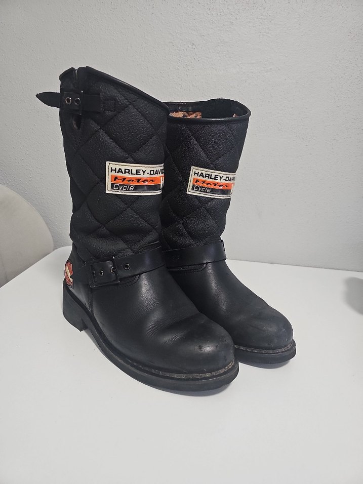 Harley Davidson kadın bot - Görsel 3