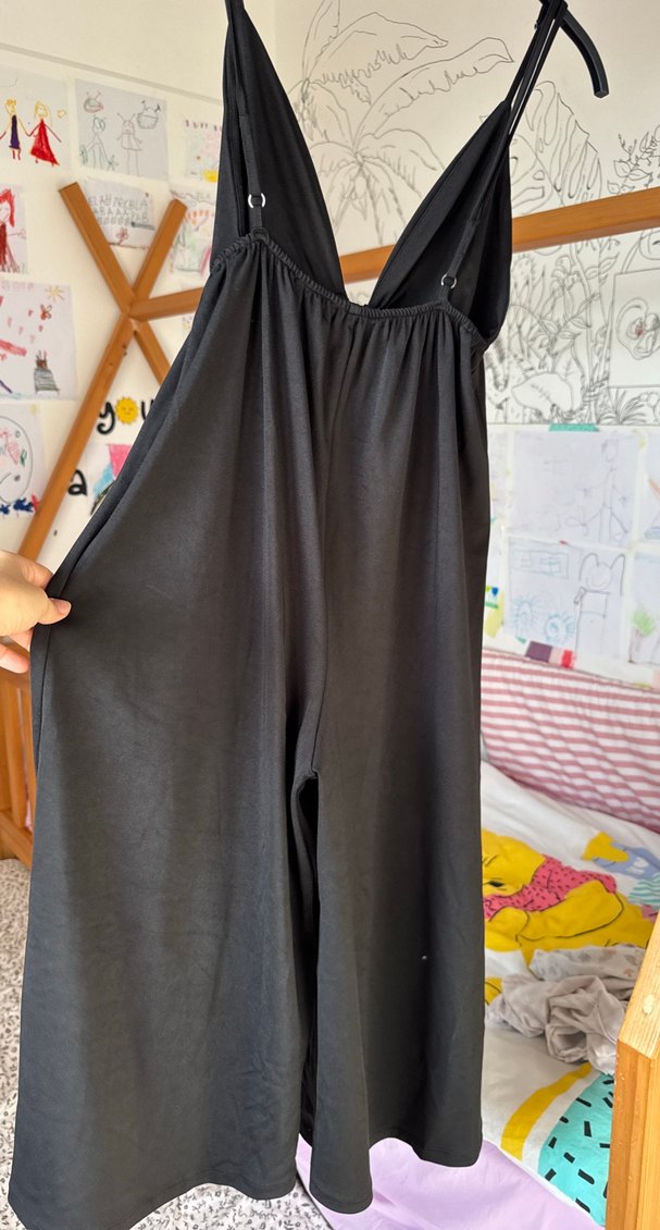 Siyah V Yakalı Uzun Kadın Tulum - Görsel 5