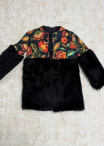 Desenli Kürklü Ceket - Görsel 2