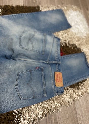 Levis Pantolon