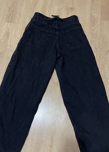 Siyah Bol Kesim Midi Kot Pantolon - Görsel 3