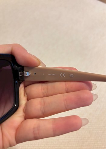 Guess Kadın Gri Bej Parlak Gözlük - Görsel 6