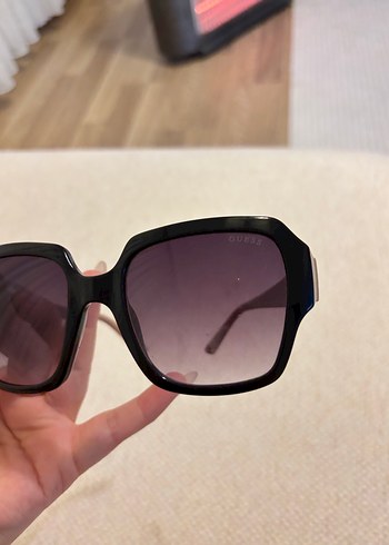 Guess Kadın Gri Bej Parlak Gözlük - Görsel 4