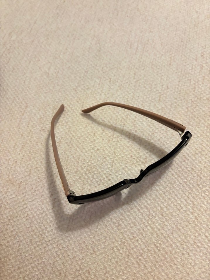 Guess Kadın Gri Bej Parlak Gözlük - Görsel 2