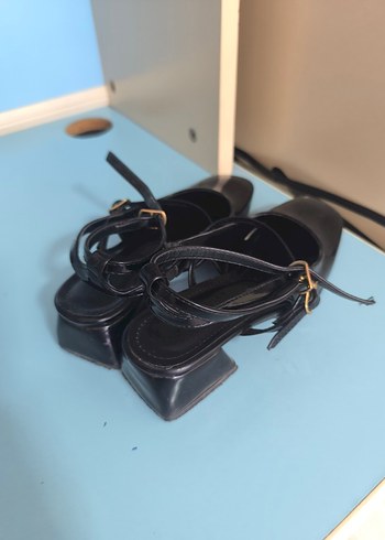 Siyah Topuklu Platform Ayakkabı - Görsel 3