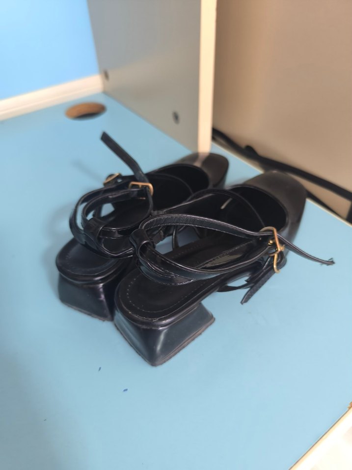 Siyah Topuklu Platform Ayakkabı - Görsel 3