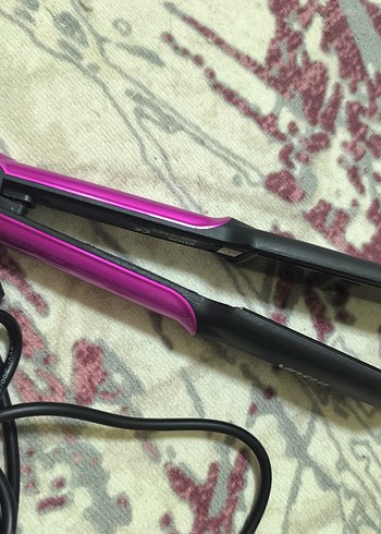 Parlak Pembe Saç Düzleştirici - Görsel 2