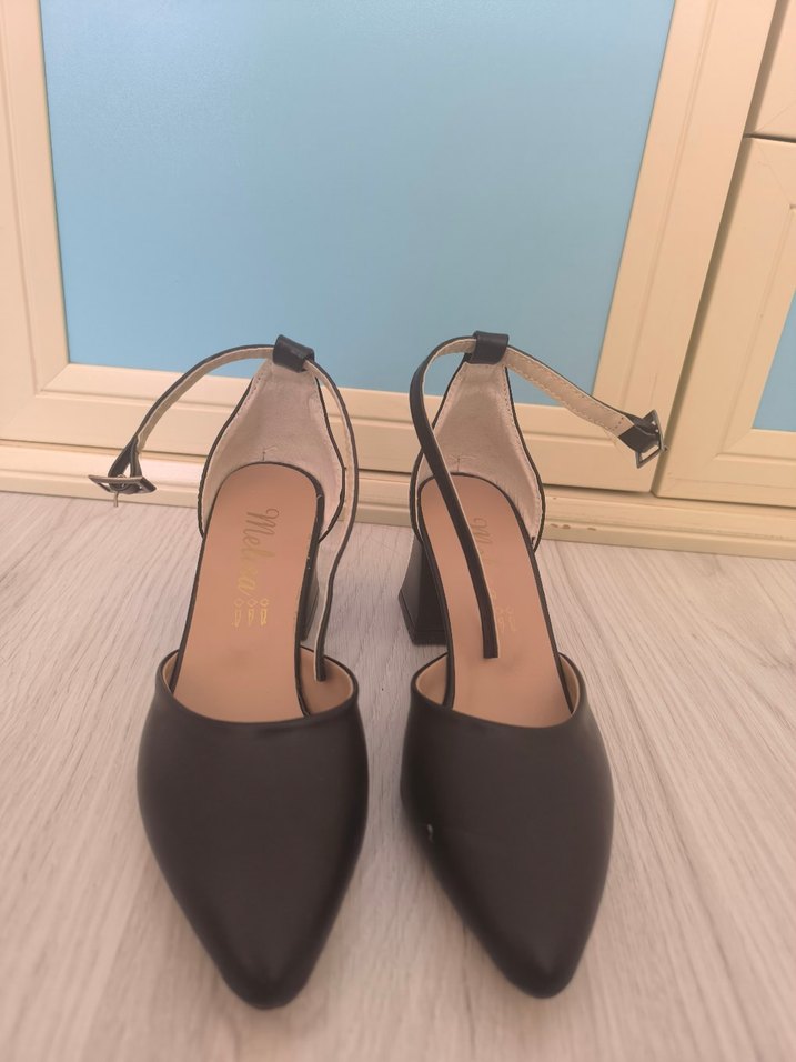 Klasik Siyah Topuklu Kadın Ayakkabı - Görsel 3