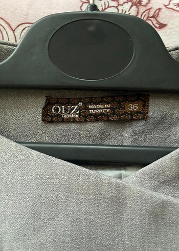 Düğmeli Gri Kolsuz Kadın Yelek - Görsel 3