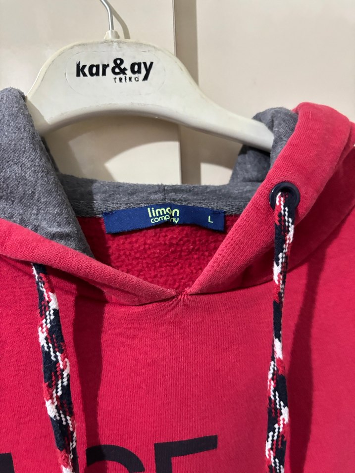 Kadın Kırmızı Kapüşonlu Sweatshirt - Görsel 3