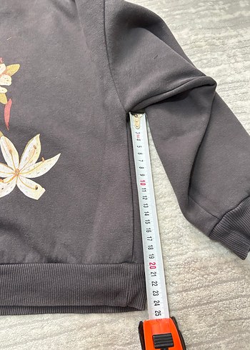 Gri Çiçek Baskılı Kadın Sweatshirt - Görsel 9