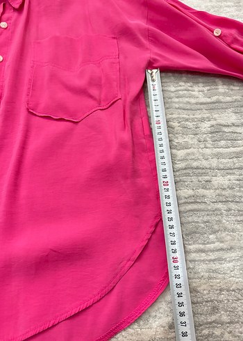 Düğmeli Pembe İpek Dokulu Kadın Gömlek - Görsel 7