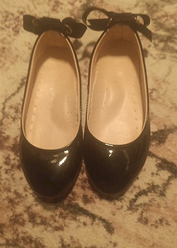 Kız Çocuk Siyah Rugan Kemerli Babet - Görsel 4