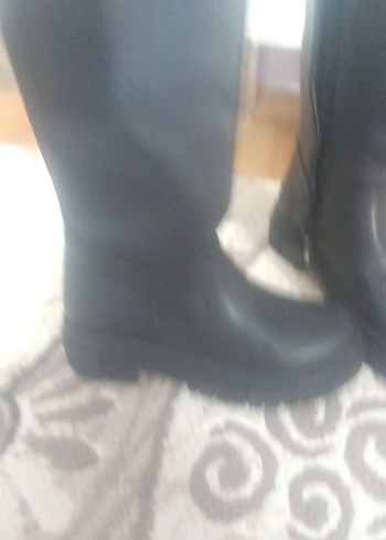 Siyah Tokalı Dizüstü Kadın Çizme - Görsel 2