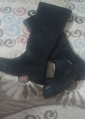 Siyah Tokalı Dizüstü Kadın Çizme - Görsel 4