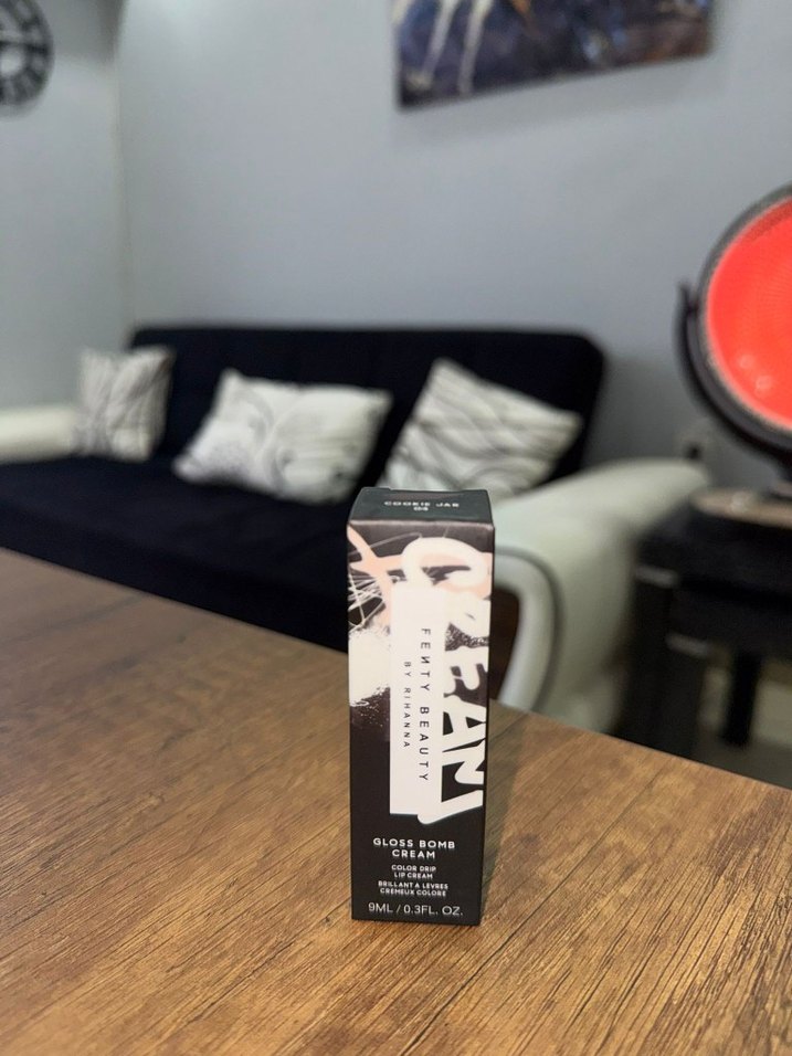 Koyu Kahverengi Parlak Dudak Parlatıcısı - Görsel 2