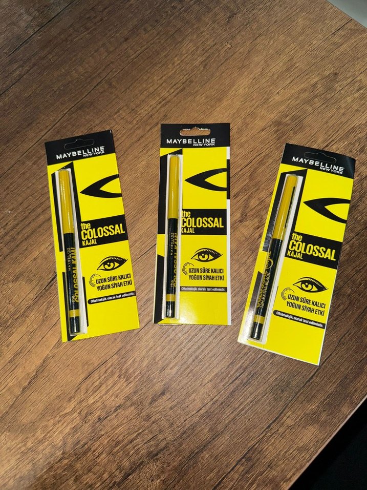 Maybelline The Colossal Kajal Siyah Göz Kalemi - Görsel 3