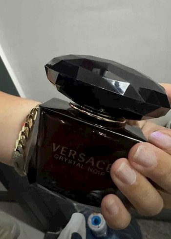 Versace Crystal Noir Kadın Parfümü Edp 90ml - Görsel 2
