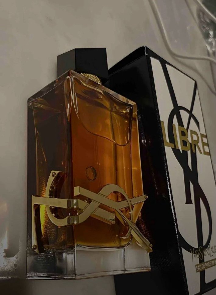 Yves Saint Laurent Libre Kadın Parfümü 90ml - Görsel 3