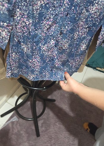 Düğmeli V Yaka Kadın Midi Gömlek - Görsel 2