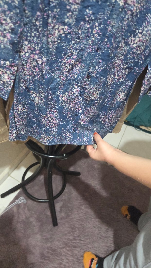 Düğmeli V Yaka Kadın Midi Gömlek - Görsel 2