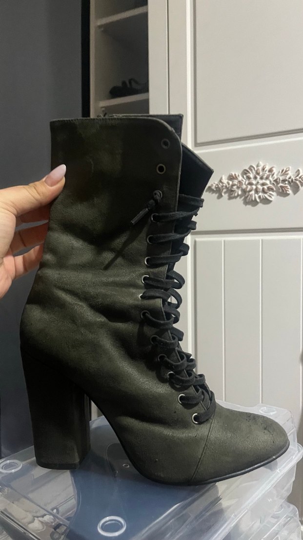 Gri Süet Yılan Desenli Topuklu Gotik Bot - Görsel 2