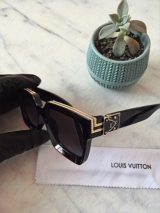 Louis Vuitton Güneş Gözlüğü