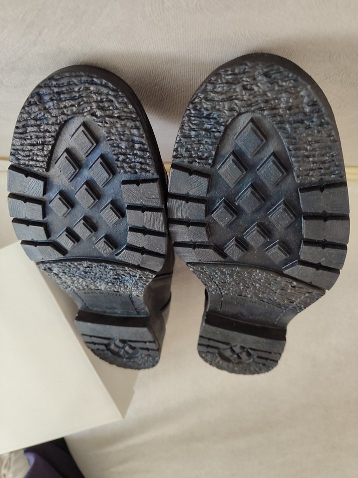 45 numara Siyah Deri Erkek Bot kauçuk taban - Görsel 2