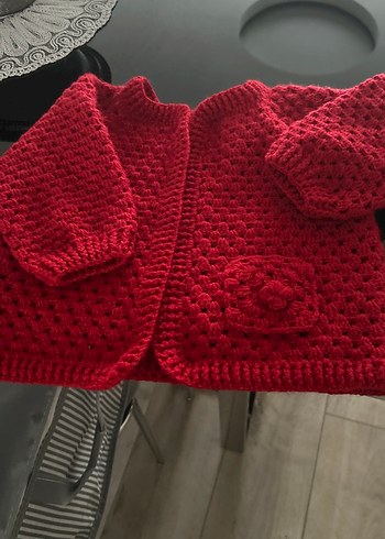 Kız Çocuk Kırmızı Örgü Hırka - Görsel 3