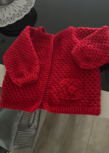 Kız Çocuk Kırmızı Örgü Hırka - Görsel 2