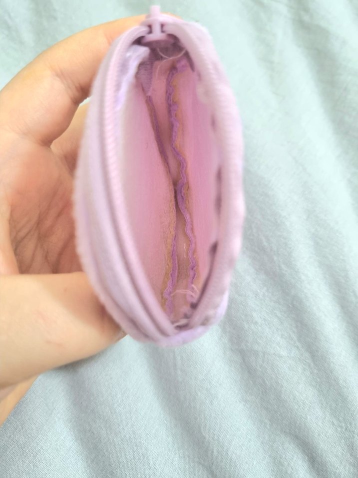 Mor Renkli Hello Kitty Peluş Cüzdan - Görsel 3