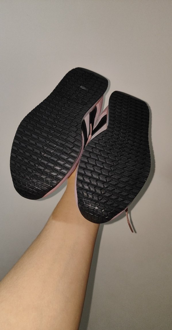 Hiç kullanılmamış Pembe Kadın Spor Ayakkabı 37 Numara. - Görsel 5