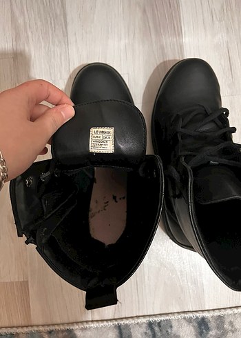 LC Waikiki Siyah Bagcikli Stiletto Topuklu Kadin Bot