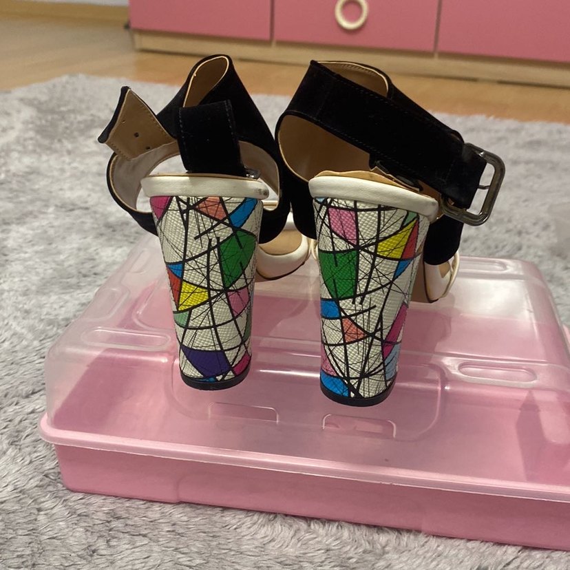 Renkli topuklu ayakkabı - Görsel 3