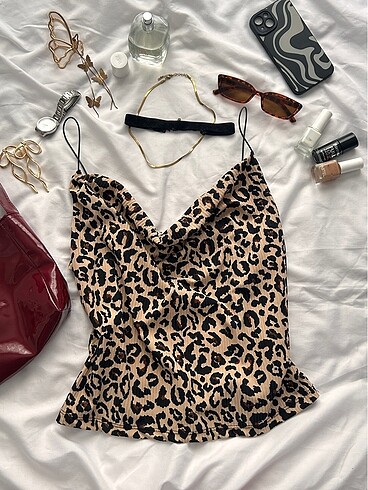 Mango Leoparlı askılı üst