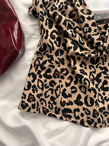 l Beden camel Renk Leoparlı askılı üst