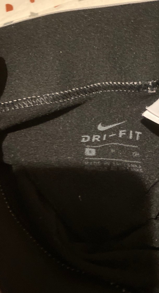 Siyah Nike Pro Midi Spor Tayt - Görsel 3