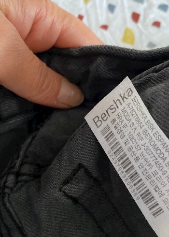 Gri Batik Desenli Düğmeli Kot Şort - Görsel 2