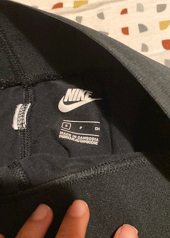 Siyah Baskılı Kadın Tayt Nike - Görsel 2