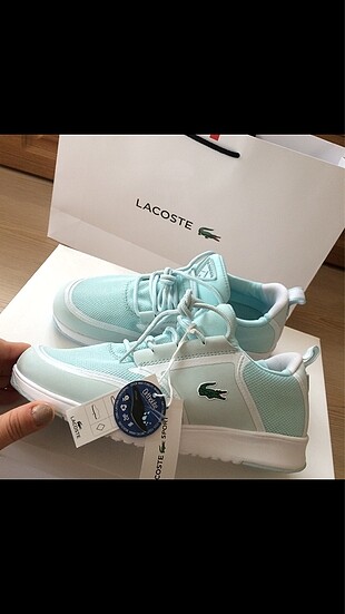 37 numara Lacoste spor ayakkabı